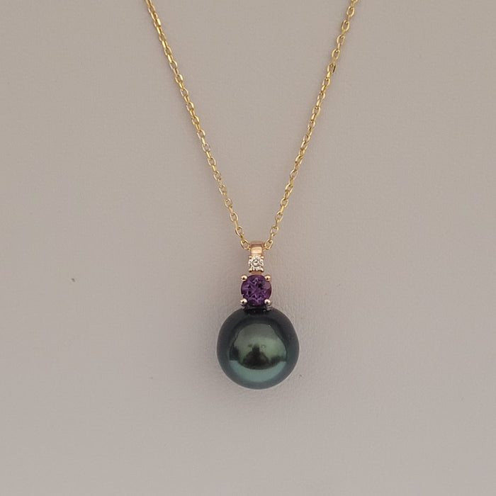 Tahti Pearl, Diamond, Amethyst, 18K Gold Pendant Necklace