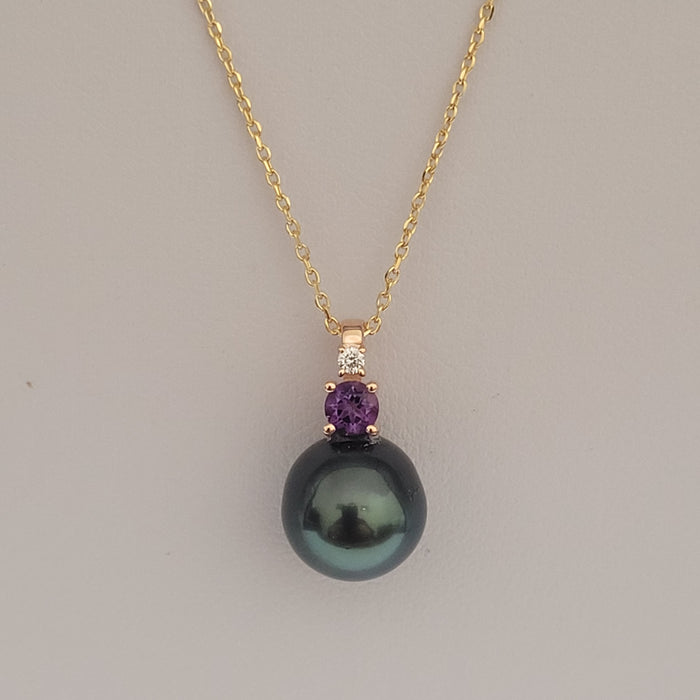 Tahti Pearl, Diamond, Amethyst, 18K Gold Pendant Necklace