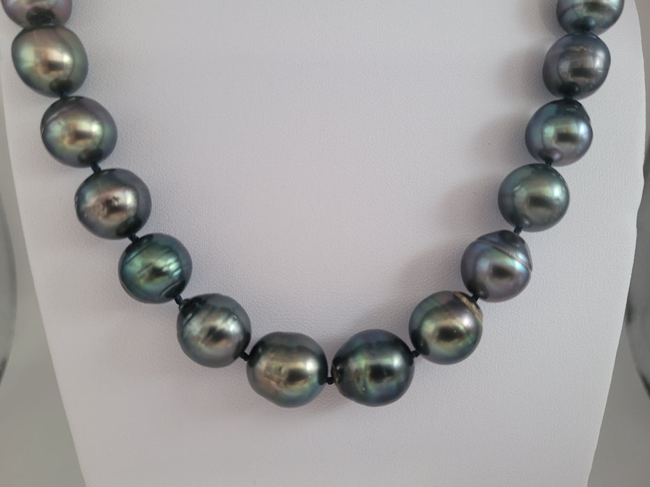 Tahiti Pearls 12-14 mm Dark Color and High Luster |  The South Sea Pearl |  The South Sea Pearl