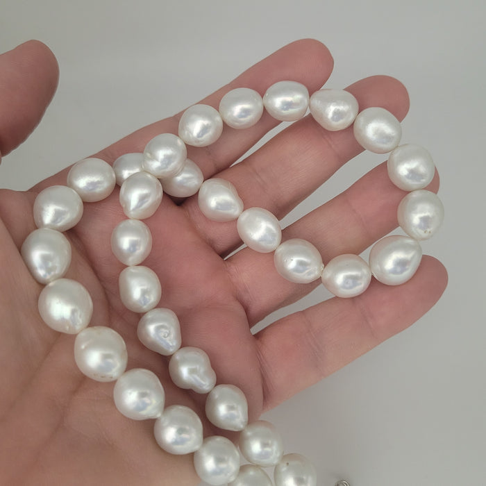 White South Sea Pearls 10-12 mm Very High Luster 18K Gold Clasp