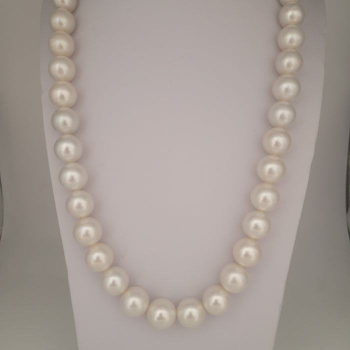 White South Sea Pearls Round 11-13 mm High Luster 18K Gold Clasp