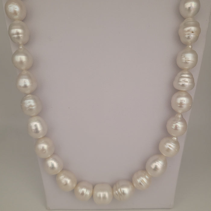 White South Sea Pearls 11-13 mm Very High Luster 18K Gold Clasp