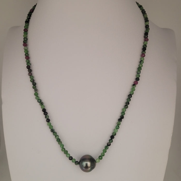 Tahiti Pearl 11 mm dark Color Excellent Luster, Epidote Precious Stones, 18K  Gold Clasp