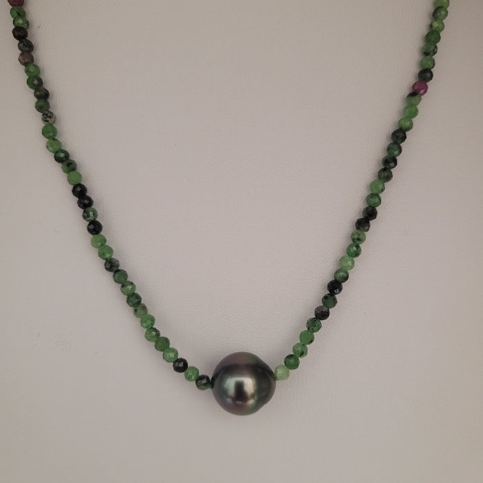 Tahiti Pearl 11 mm dark Color Excellent Luster, Epidote Precious Stones, 18K  Gold Clasp