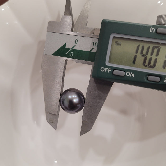 Tahiti Pearl 14 mm Round Dark Silver Natural Color & High Luster