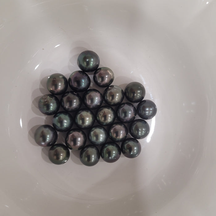 Tahiti Pearls 11 mm Round Dark Multicolor & Very High Luster