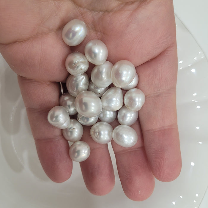 South Sea Pearls Drop-Baroque Shape 10-11 mm Grade 1