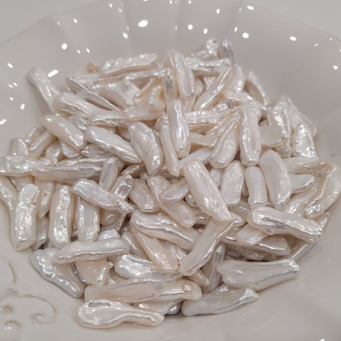 Cultured Pearls FW Sticks 6 x 20 mm AAA White Color