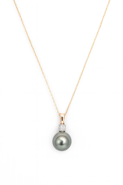 A Pendant made in 18K Yellow & White Gold, Tahiti Pearl and Diamond