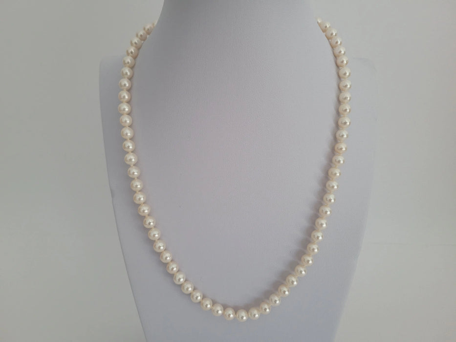 Cultured Pearls Necklace 6.5-7  mm AAA White Color | The South Sea Pearl |  The South Sea Pearl