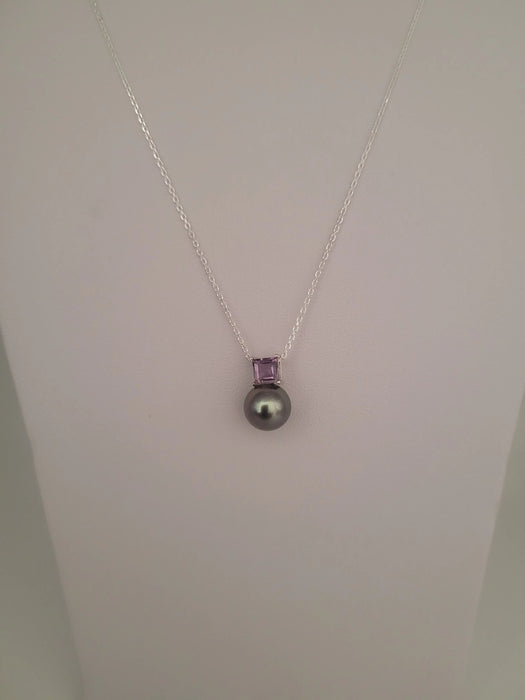 Pendant Necklace Tahiti Pearl 9 mm AAA, Precious Stone, 18K Solid Gold | The South Sea Pearl |  The South Sea Pearl