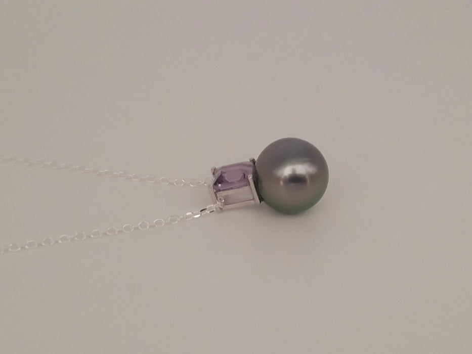 Pendant Necklace Tahiti Pearl 9 mm AAA, Precious Stone, 18K Solid Gold | The South Sea Pearl |  The South Sea Pearl