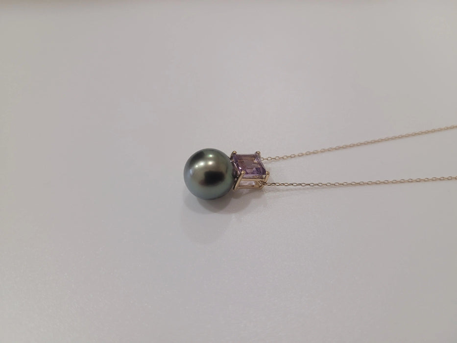 Pendant Necklace Tahiti Pearl 9 mm AAA, Precious Stone, 18K Solid Gold | The South Sea Pearl |  The South Sea Pearl