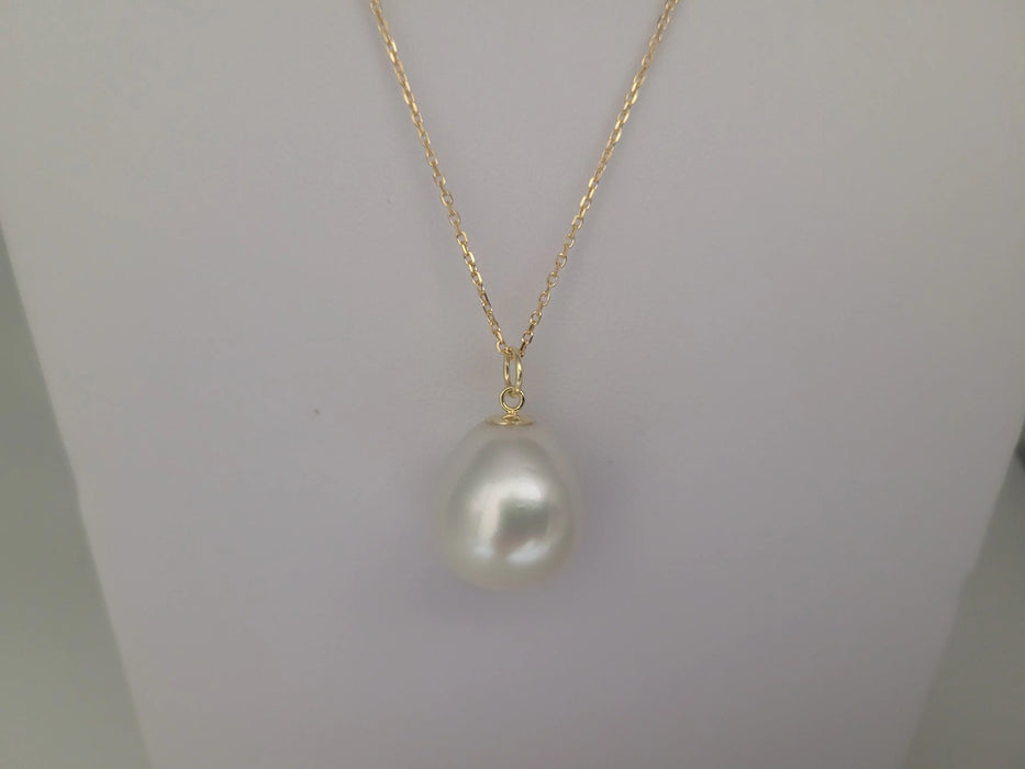 South Sea Pearl Tear-Drop 17 x 15 mm with High Luster | The South Sea Pearl |  The South Sea Pearl