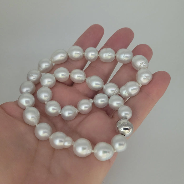 South Sea Pearls 10-11 mm White Color Very High Luster 18K Gold Clasp | The South Sea Pearl |  The South Sea Pearl