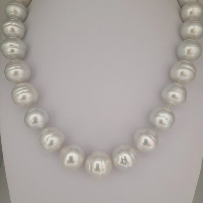 South Sea Pearls necklace 13-14 mm very high Luster 18K Gold clasp | The South Sea Pearl |  The South Sea Pearl