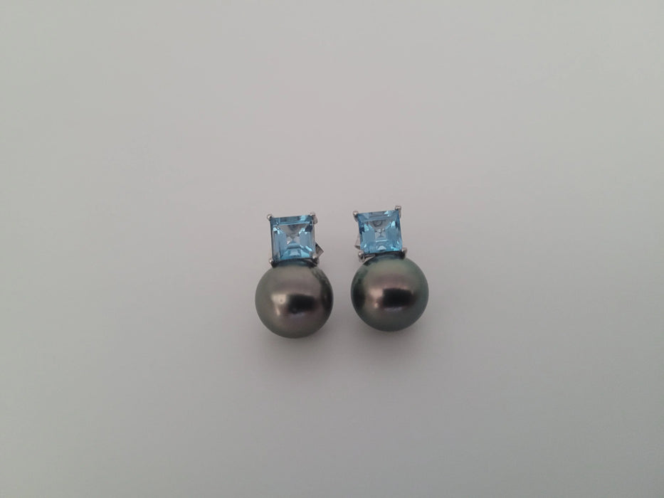 Stud Earrings of a Tahiti Pearls AAA Quality, size 9 mm, Precious Stones, 18K Solid Gold | The South Sea Pearl |  The South Sea Pearl