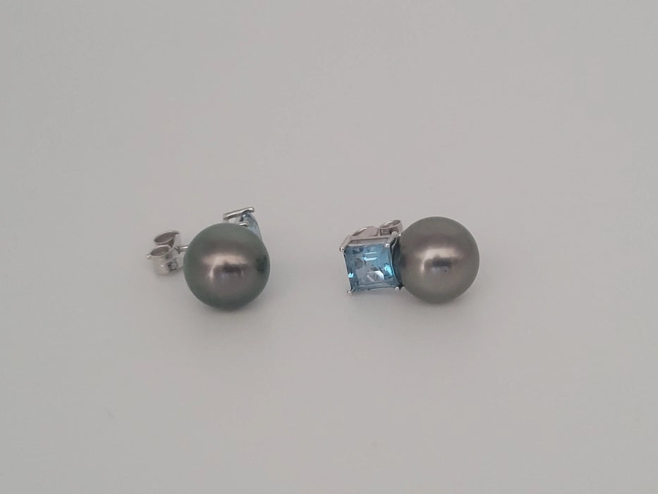 Stud Earrings of a Tahiti Pearls AAA Quality, size 9 mm, Precious Stones, 18K Solid Gold | The South Sea Pearl |  The South Sea Pearl
