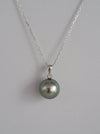 Tahiti Pearl 9-10 mm  Pendant Necklace with Diamond and 18k White Gold |  The South Sea Pearl |  The South Sea Pearl