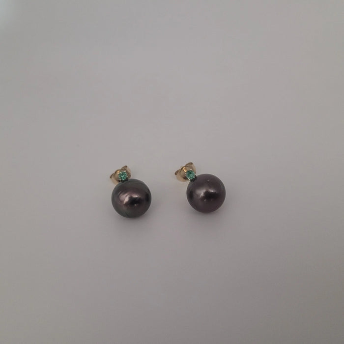 Tahiti Pearl 9 mm round, Yellow Gold 9K,  Emeralds Precious Stones | The South Sea Pearl |  The South Sea Pearl