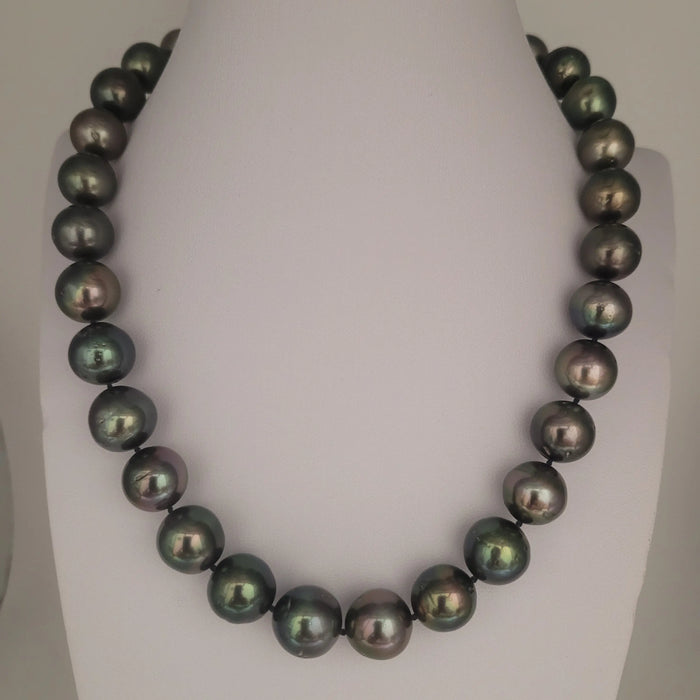 Tahiti Pearls 11-13 mm Round Very High Luster 18K Gold Clasp | The South Sea Pearl |  The South Sea Pearl