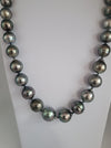 Tahiti Pearls 12-14 mm Dark Color and High Luster |  The South Sea Pearl |  The South Sea Pearl