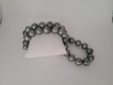 Tahiti Pearls 12-14 mm Round Dark Color and High Luster 18K Gold Clasp | The South Sea Pearl |  The South Sea Pearl