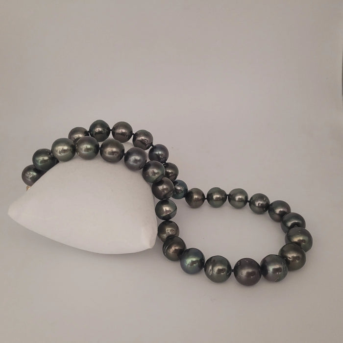Tahiti Pearls Necklace 12-13 mm Excellent Luster 18K Gold Clasp |  The South Sea Pearl |  The South Sea Pearl