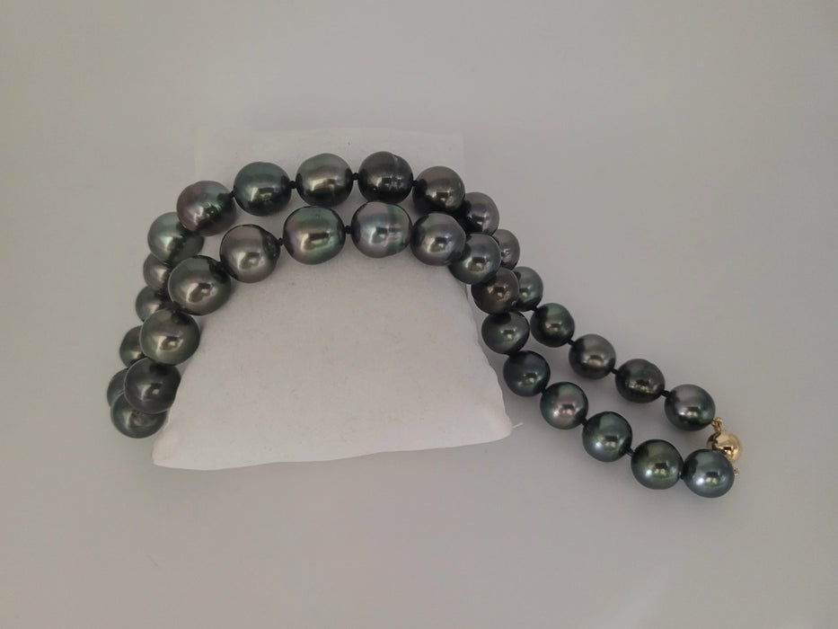 Tahiti Pearls Necklace of Dark Natural Color 11-12 mm, High Luster, 18K Solid Gold Clasp | The South Sea Pearl |  The South Sea Pearl