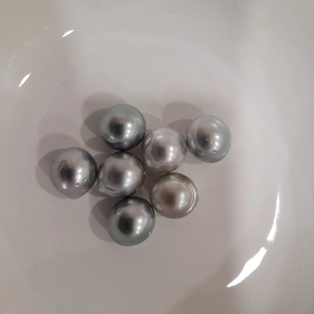 Tear-Drop Shape Tahiti Pearls 11x13 mm Light Silver Color |  The South Sea Pearl |  The South Sea Pearl