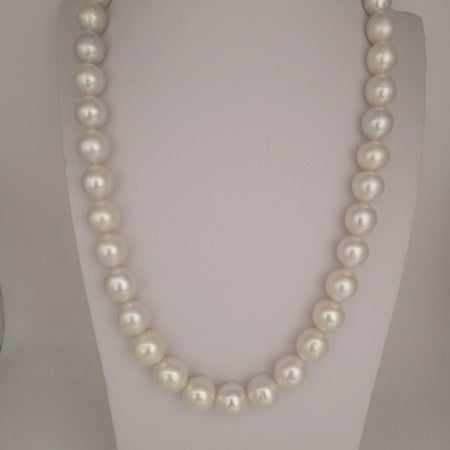 White South Sea Pearls 10-12.60 mm Very High Luster 18K Gold Clasp | The South Sea Pearl |  The South Sea Pearl