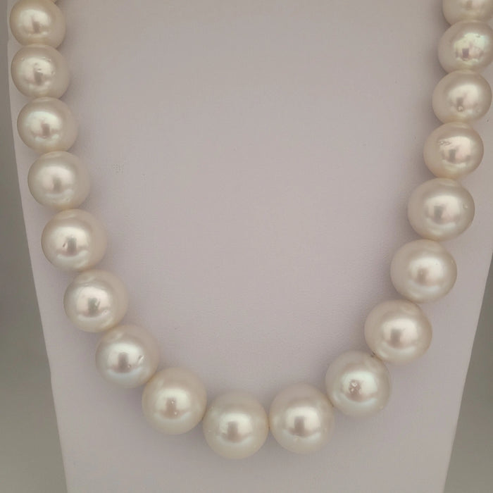 White South Sea Pearls Necklace 11-15 mm Round High Luster 18K Gold Cllasp | The South Sea Pearl |  The South Sea Pearl