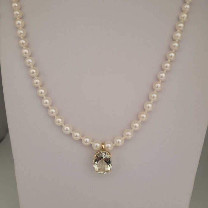 Collar Perlas Cultivadas y Colgante Piedra Preciosa Amatista Verde Oval 12 x 8 mm - MIMUKA