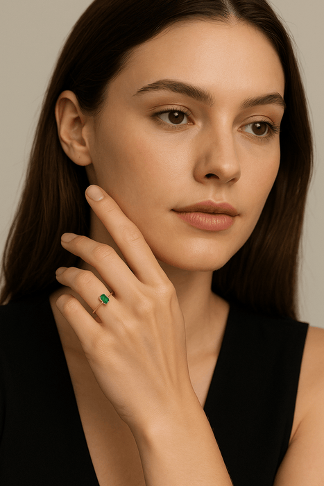 Natural Emerald 18K Gold Ring - MIMUKA