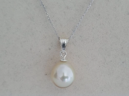 South Sea Pearl AAA Tear-Drop 13 x 11 mm Natural Color and Luster -  The South Sea Pearl