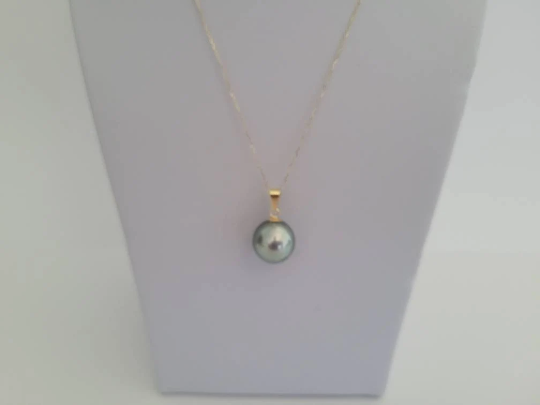 Tahiti Pearl 14 mm Silver- Green Natural Color, 18 Karat Solid Gold Pendant Necklace -  The South Sea Pearl