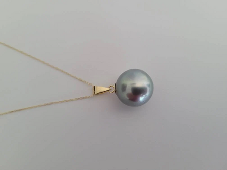 Tahiti Pearl 14 mm Silver- Green Natural Color, 18 Karat Solid Gold Pendant Necklace -  The South Sea Pearl