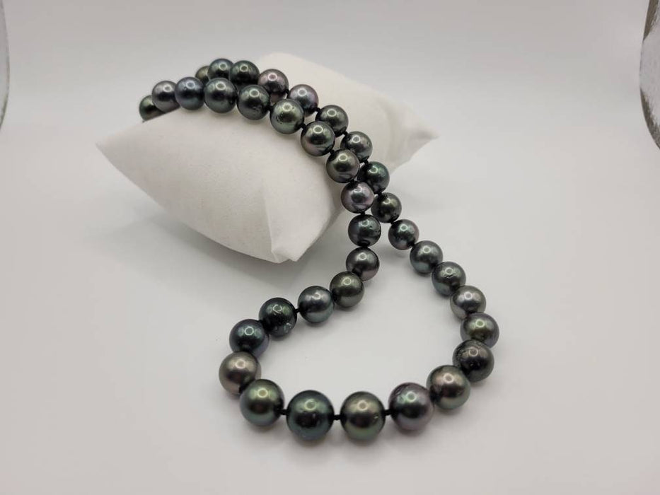 Tahitian Pearl Necklace 10-11 mm Round Natural Color, 18 Karat Solid Gold Clasp - Only at  The South Sea Pearl