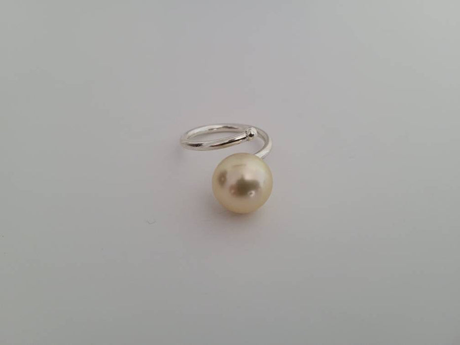 Golden South Sea Pearl 11.80 mm Round AAA - Only at  The South Sea Pearl