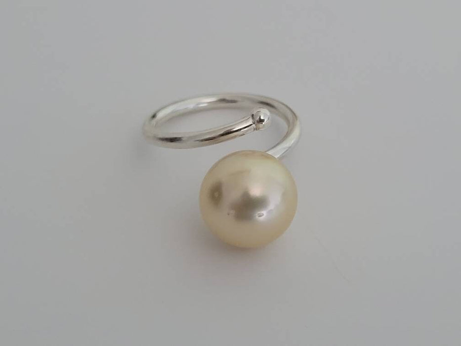 Deep Golden South Sea Pearl Ring, 10 mm, Natural Color & Luster The South Sea Pearl