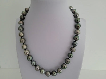 Tahiti Pearls 10-11 mm, Natural Color and Luster, Solid Gold 18 Karat - Only at  The South Sea Pearl