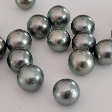 Tahiti Pearls 9 mm Round AAA, High Luster, Wholesale Lot 20 pcs (Pinctada margaritifera) - Only at The South Sea Pearl