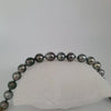 Tahiti Pearls Bracelet 9-10 mm 18 Karats Solid Gold clasp |  The South Sea Pearl |  The South Sea Pearl