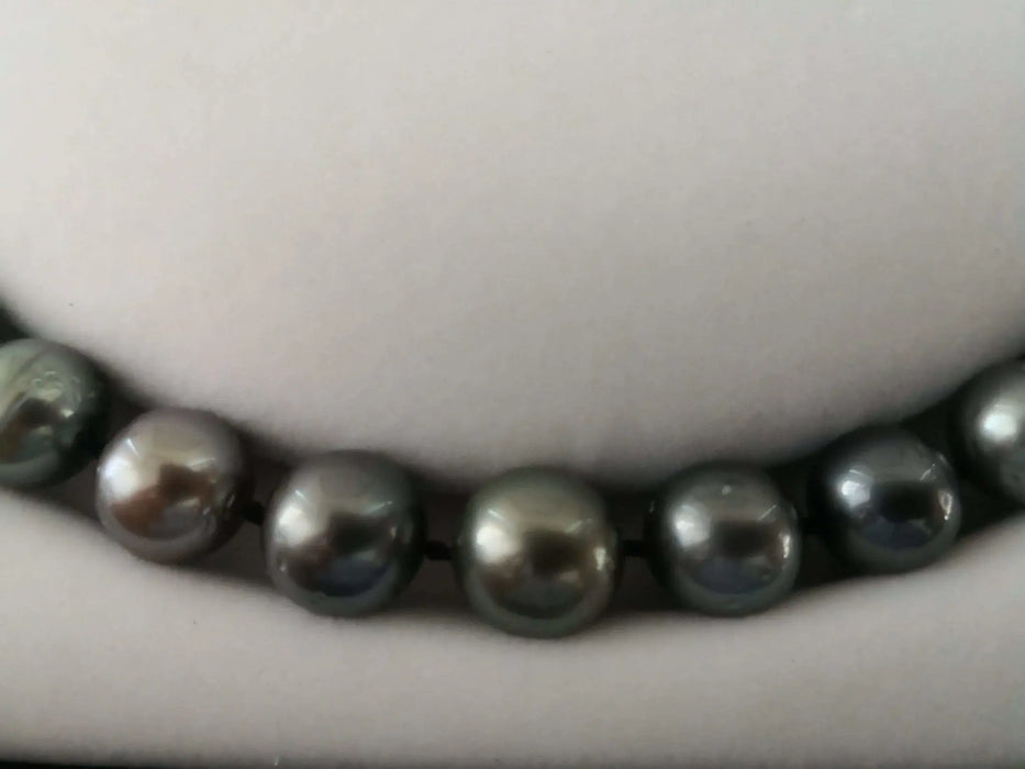 Tahiti Pearls Natural Color and Luster 11-13 mm round - Only at  The South Sea Pearl