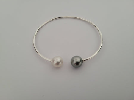 Bangle of Tahiti Pearl & White South Sea Pearl 9-10 mm - Only at  The South Sea Pearl