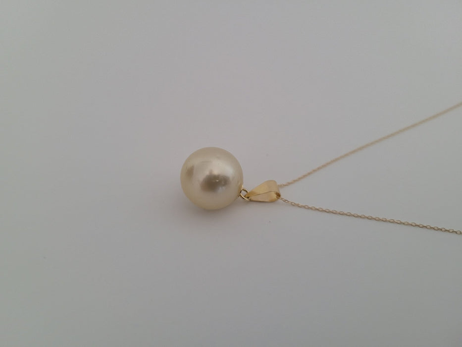 Golden South Sea Pearl 12 mm Round, Natural Golden Color - Only at  The South Sea Pearl