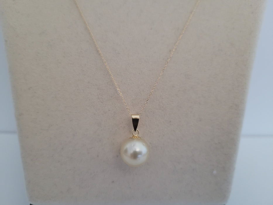 Golden South Sea Pearl 12 mm Round, Natural Golden Color - Only at  The South Sea Pearl