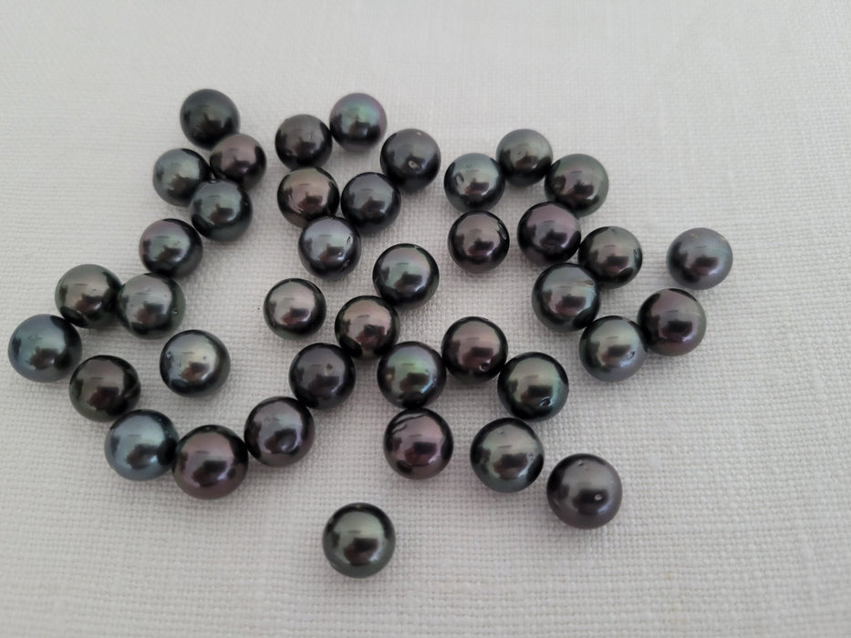 Tahiti Natural Dark Color and High Luster, Wholesale Lot - Only at  The South Sea Pearl