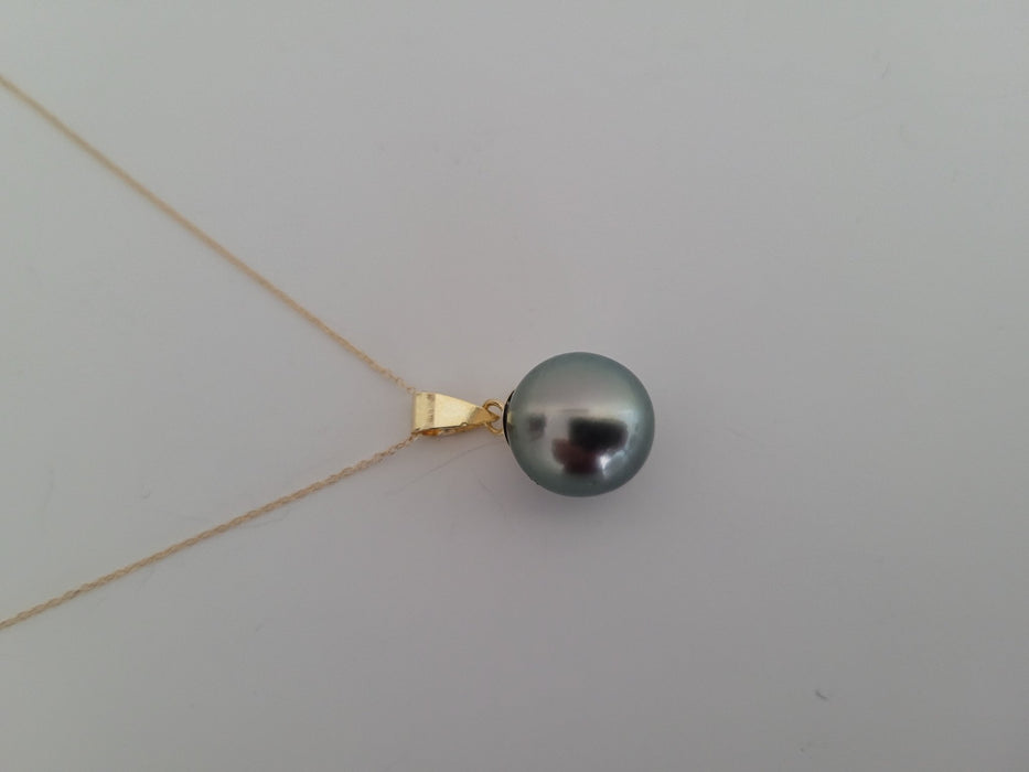 Tahiti Pearl 11 mm Round Natural Color, 18 Karat Gold - Only at  The South Sea Pearl