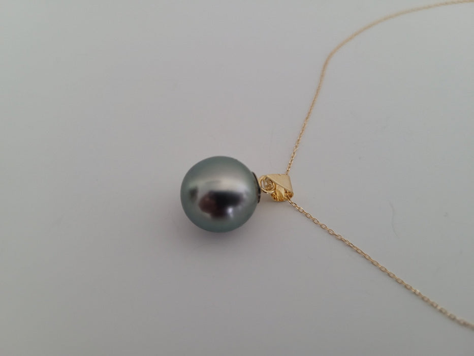 Tahiti Pearl 11 mm Round Natural Color, 18 Karat Gold - Only at  The South Sea Pearl